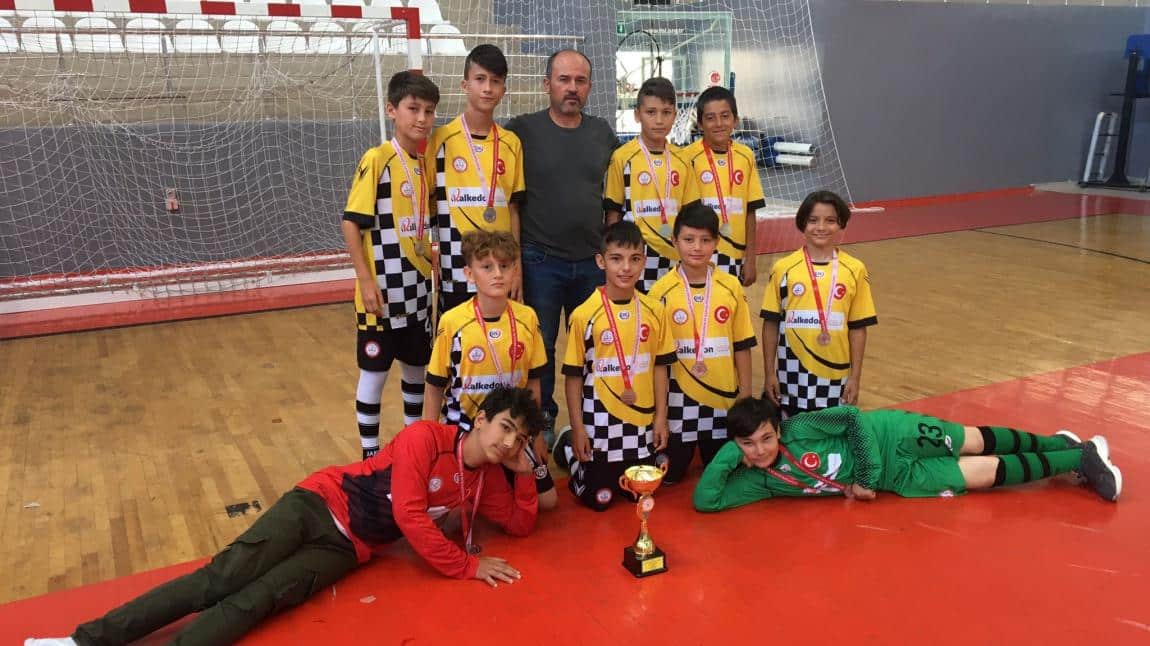 Okulumuz Uşak Futsal Turnuvasında İl'de 2. Oldu!